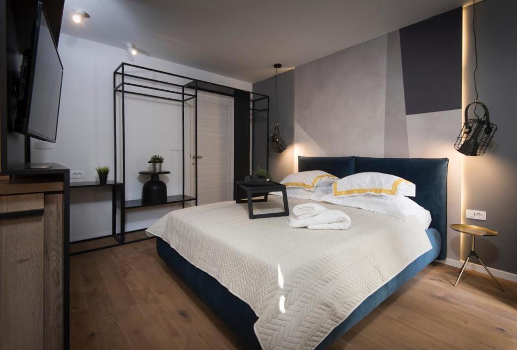 Sibinicum Luxury Rooms Шибеник Экстерьер фото